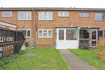 Fleming Gardens, Tilbury, RM18