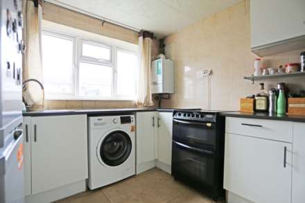 Fleming Gardens, Tilbury, RM18, Image 2