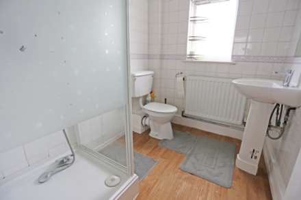 Kingsley Road, Hainault, Fairlop, IG6, Image 11