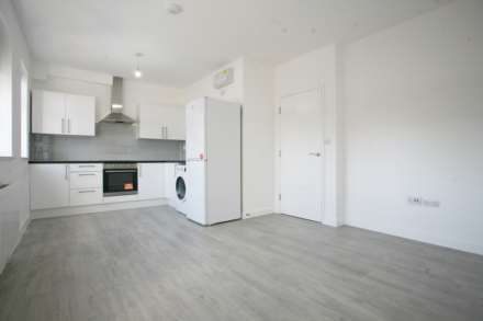 1 Bedroom Flat, Cranbrook Road, Ilford, IG1