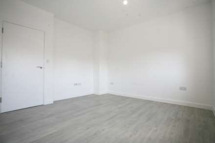 Cranbrook Road, Ilford, IG1, Image 3
