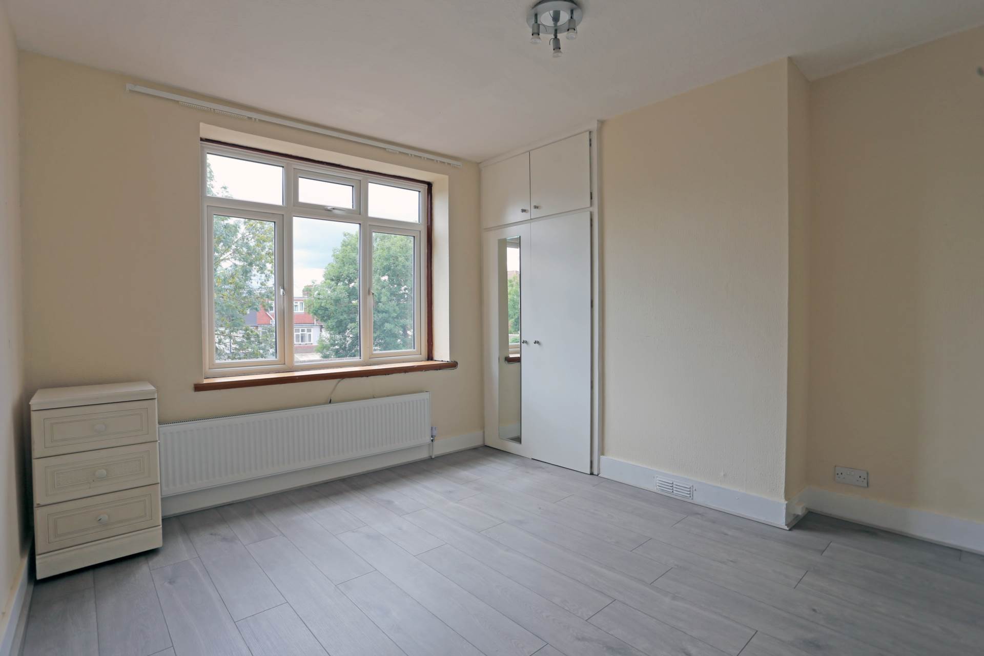 Studley Drive, Ilford, Image 9