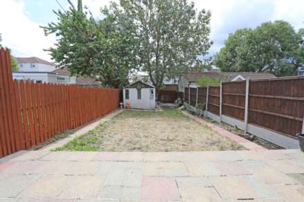 Studley Drive, Ilford, Image 13