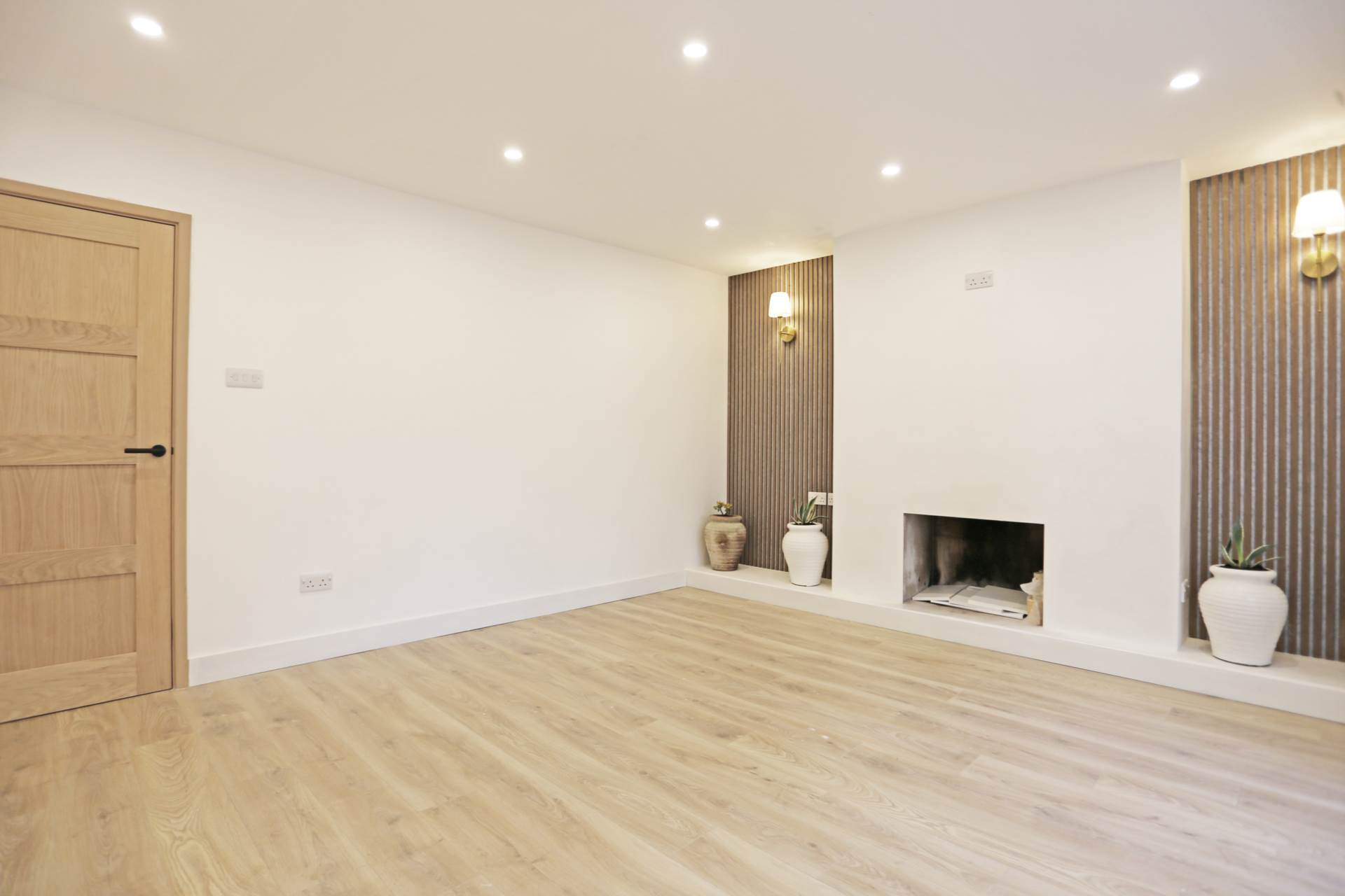 Grantham Court, Chadwell Heath, RM6, Image 6