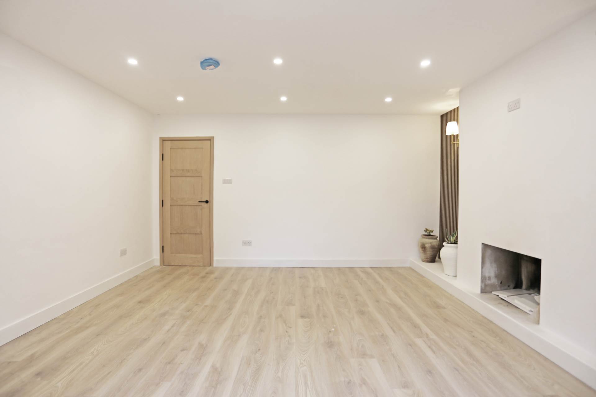 Grantham Court, Chadwell Heath, RM6, Image 7