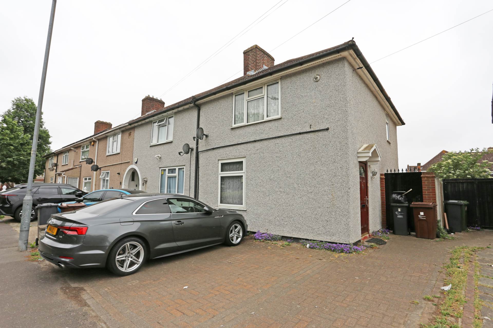 Pondfield Road, Dagenham, RM10, Image 1