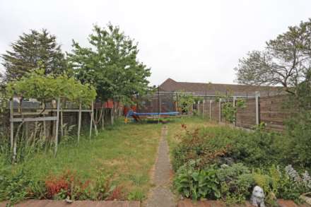 Pondfield Road, Dagenham, RM10, Image 11