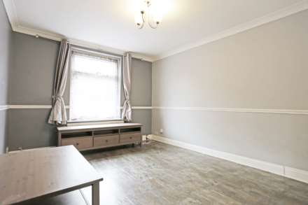 Pondfield Road, Dagenham, RM10, Image 6
