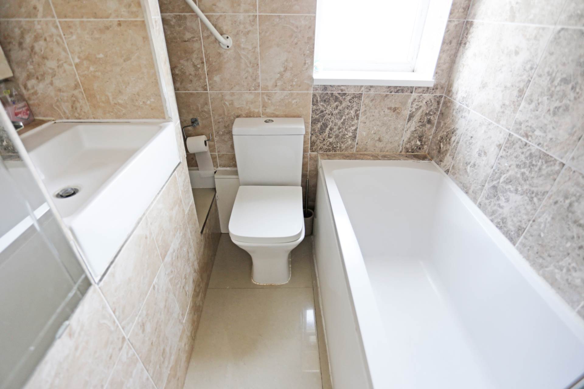 Becontree Avenue, Dagenham, RM8, Image 7