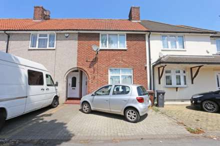 2 Bedroom Terrace, Becontree Avenue, Dagenham, RM8