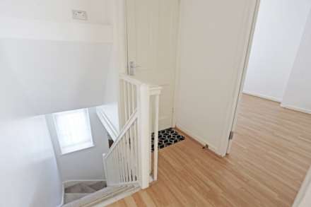 Becontree Avenue, Dagenham, RM8, Image 8