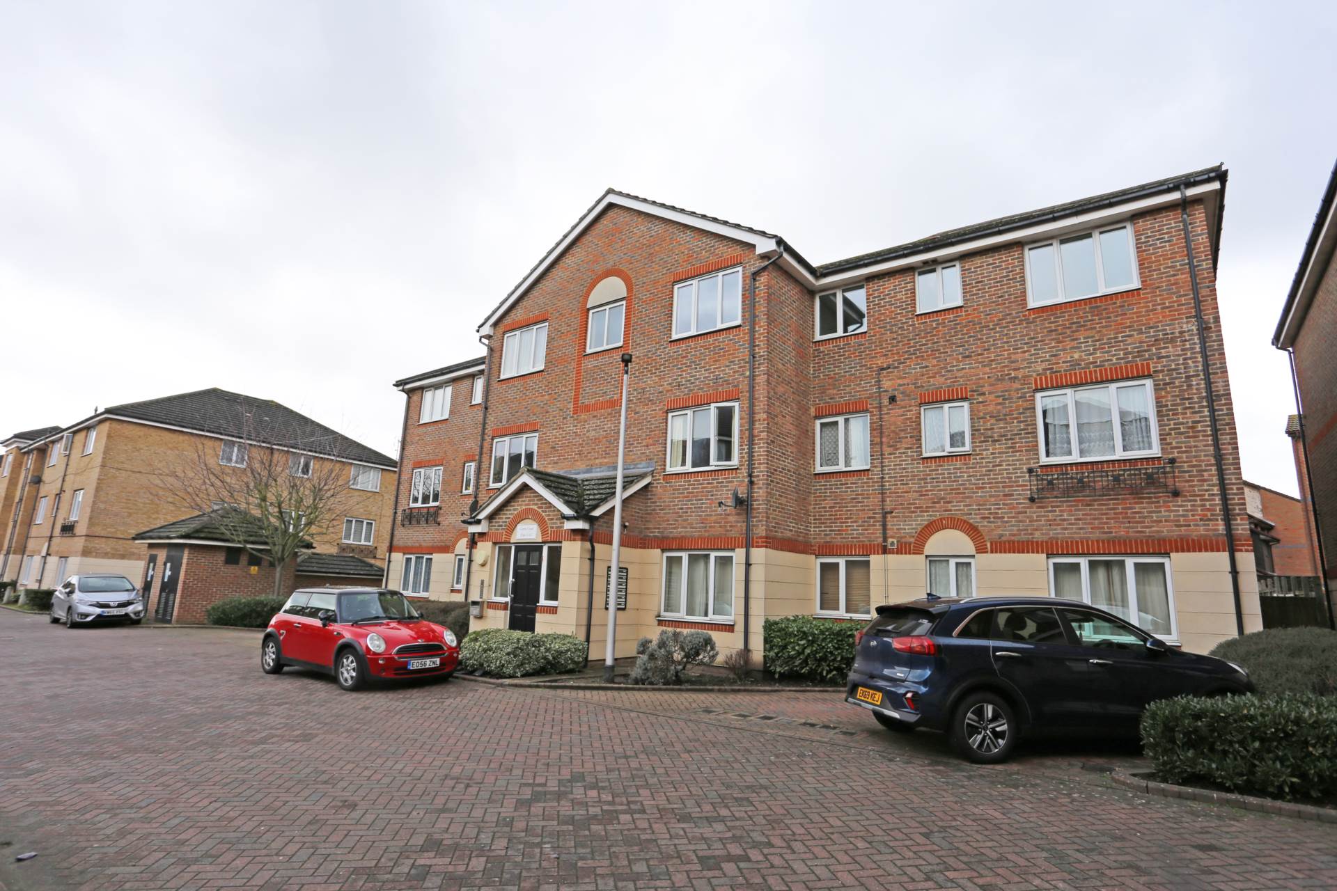 Quarles Park Road, Chadwell Heath, RM6, Image 1