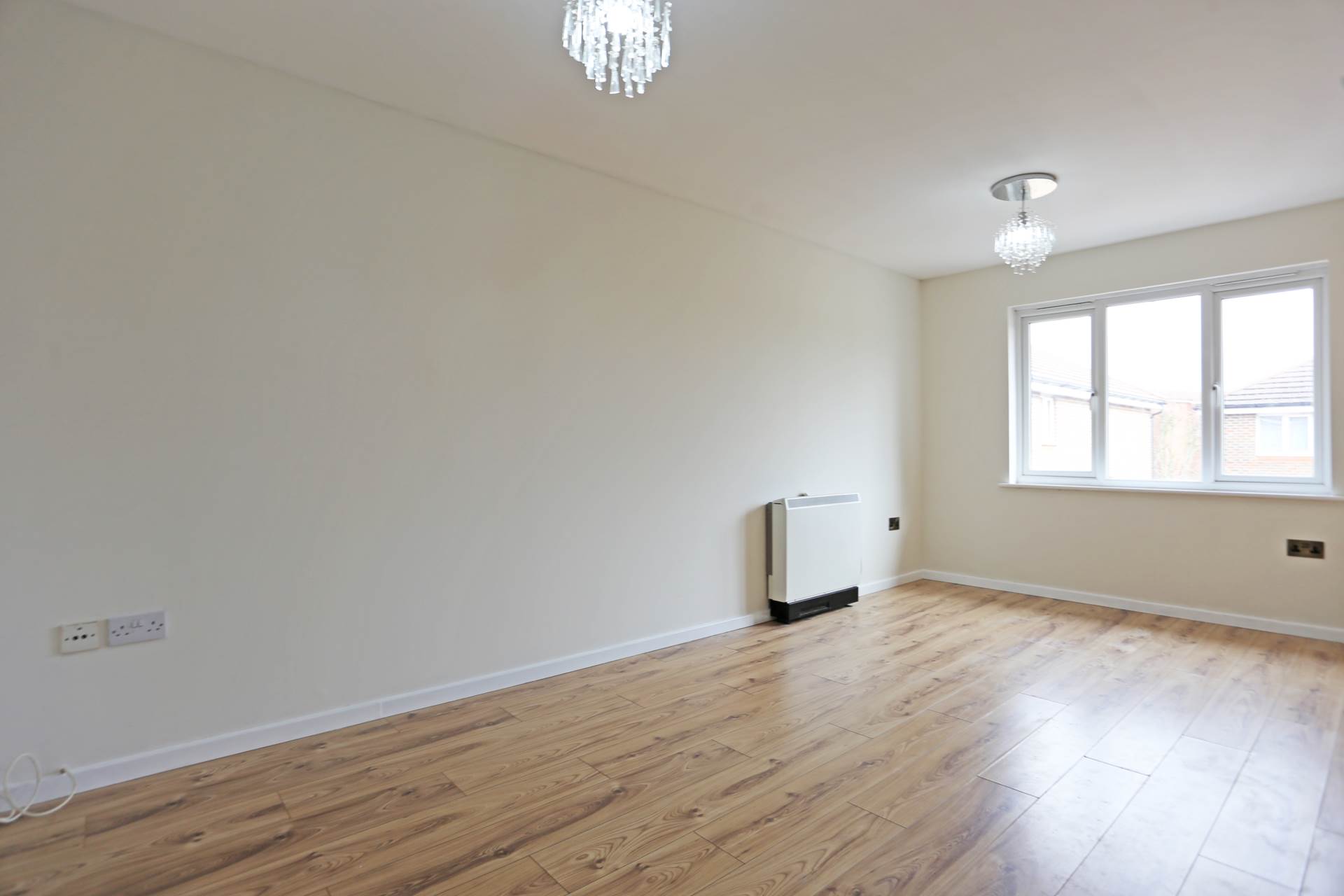 Quarles Park Road, Chadwell Heath, RM6, Image 5