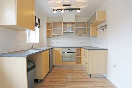 Quarles Park Road, Chadwell Heath, RM6, Image 3