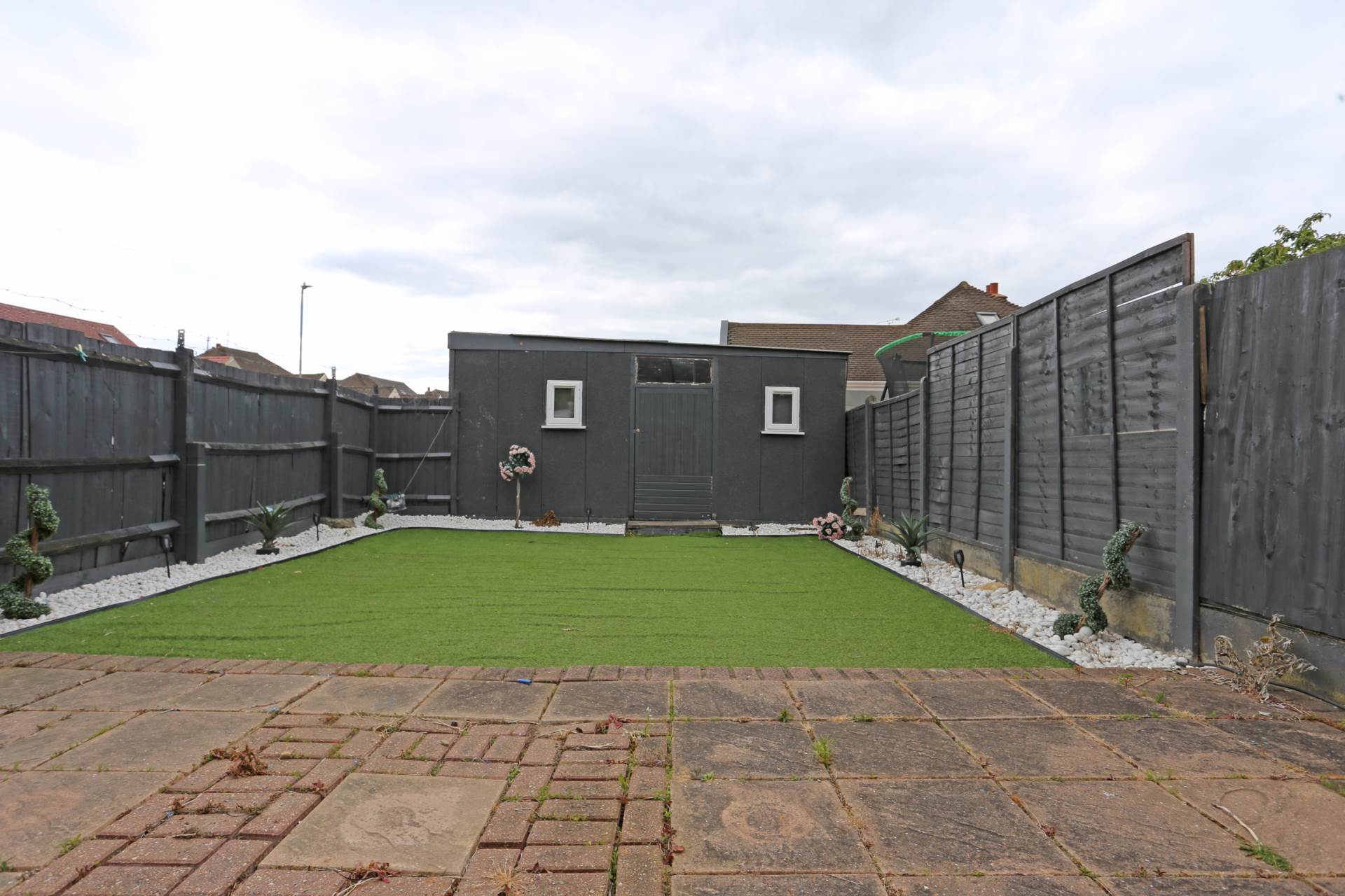 Whalebone Lane South, Dagenham, Image 11