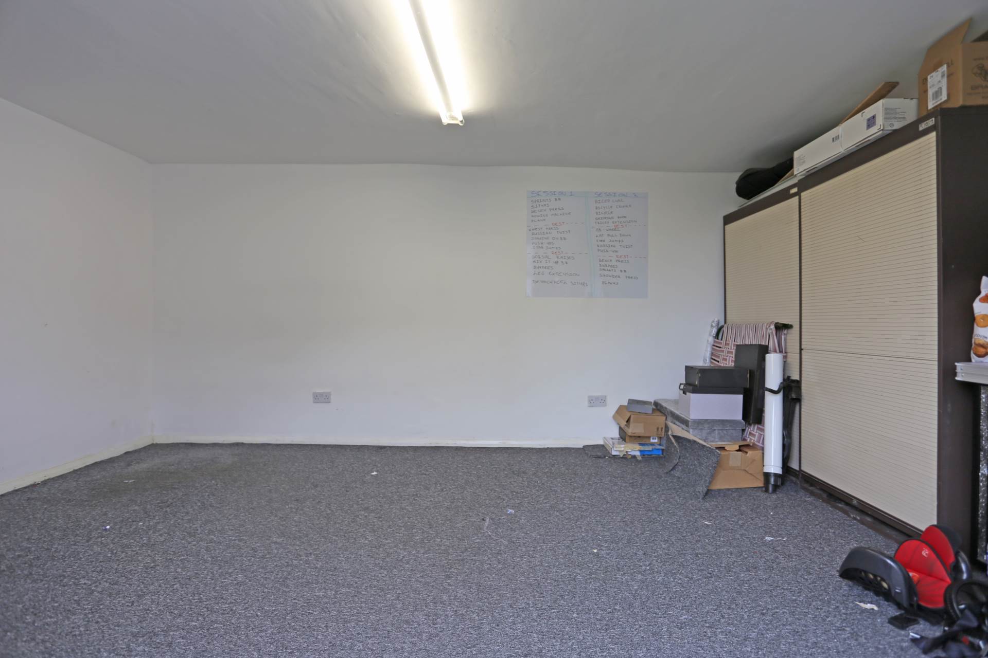 Whalebone Lane South, Dagenham, Image 12