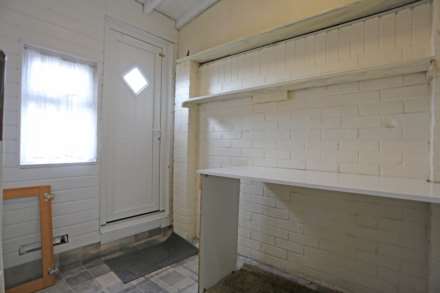 Whalebone Lane South, Dagenham, Image 10
