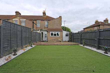 Whalebone Lane South, Dagenham, Image 14