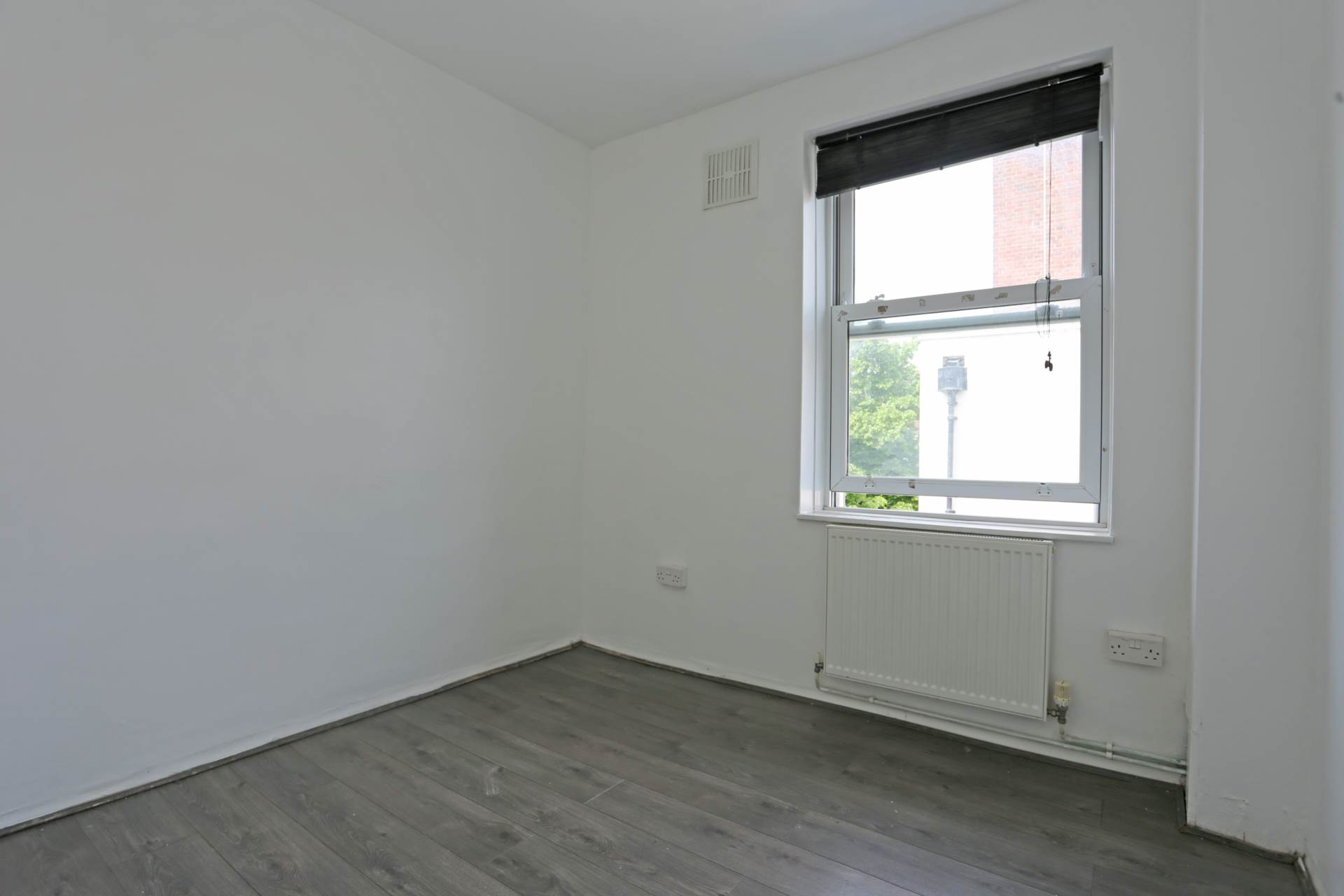 Hutton House, London, Image 5