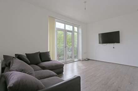 Hutton House, London, Image 2