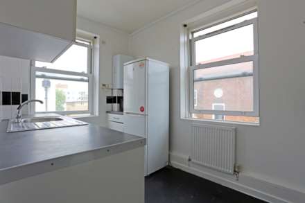 Hutton House, London, Image 3