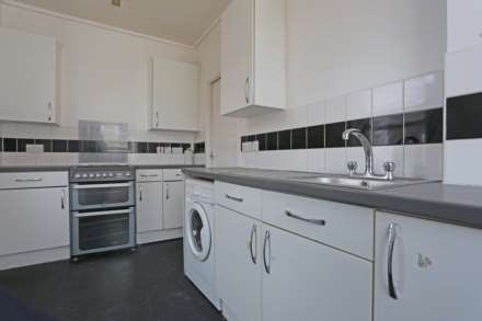 Hutton House, London, Image 4