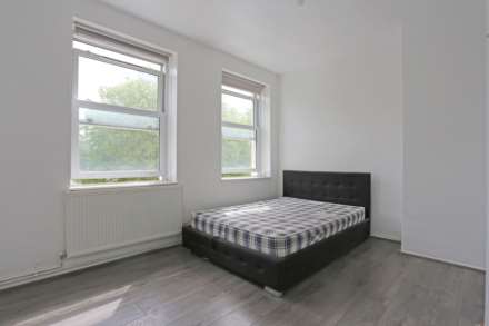 Hutton House, London, Image 6