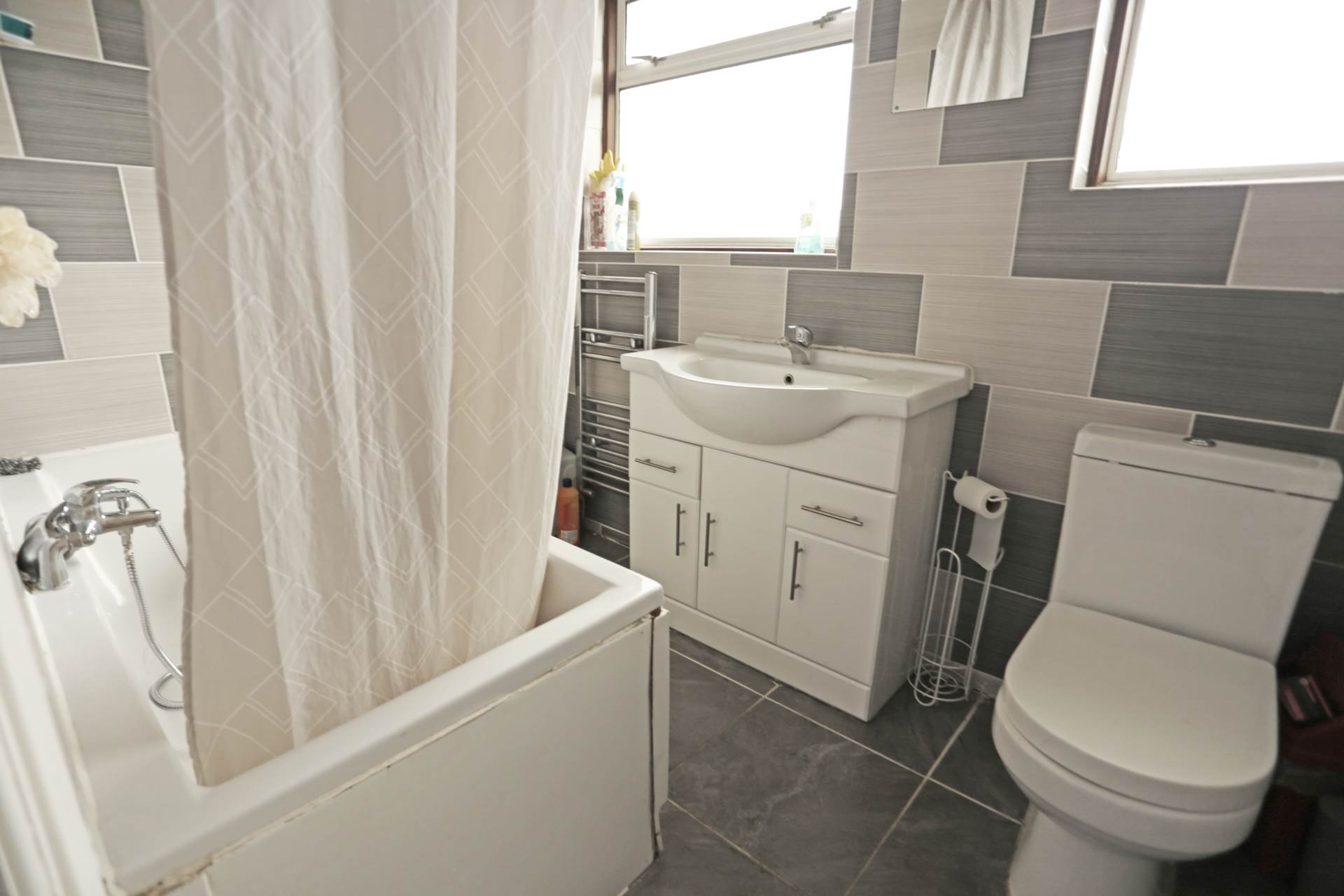 Freshwell Avenue, Chadwell Heath, Romford, RM6, Image 12