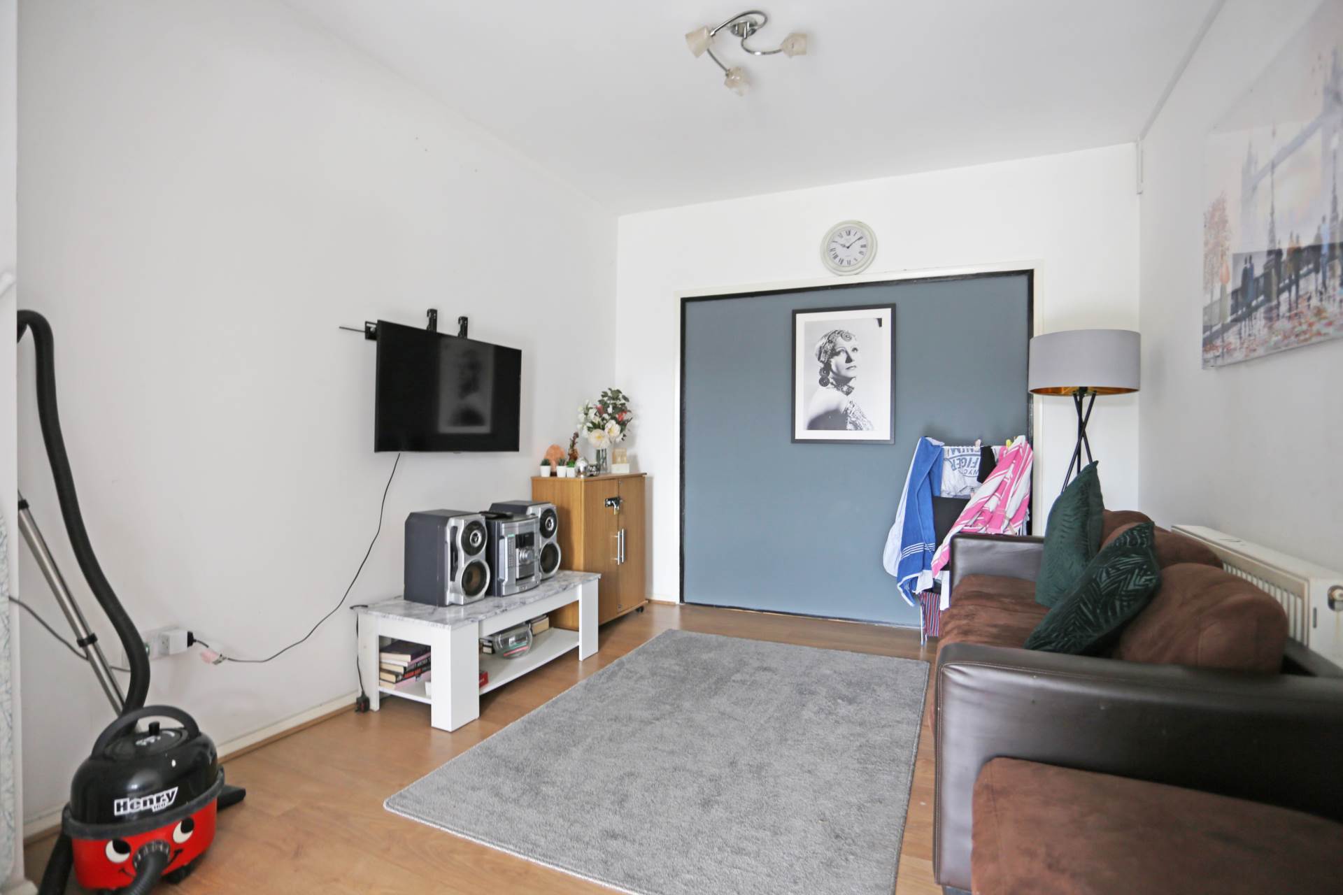 Freshwell Avenue, Chadwell Heath, Romford, RM6, Image 2