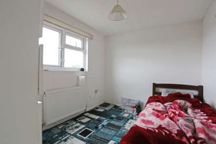 Freshwell Avenue, Chadwell Heath, Romford, RM6, Image 11
