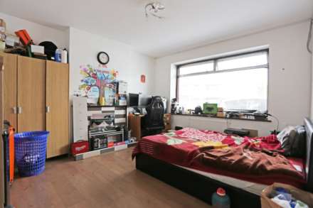 Freshwell Avenue, Chadwell Heath, Romford, RM6, Image 6
