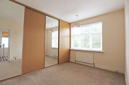 Kings Avenue, Chadwell Heath, Romford, RM6, Image 6