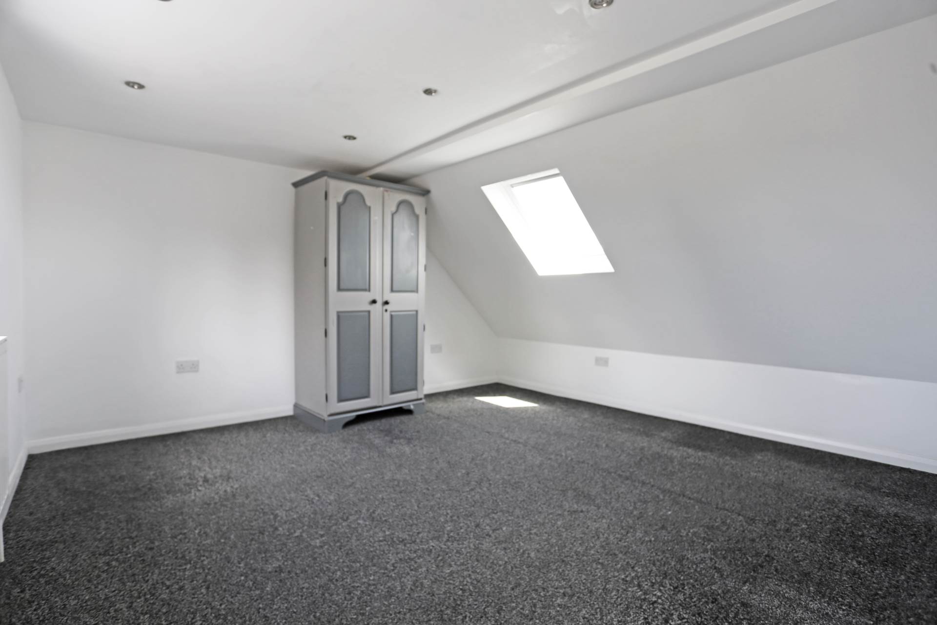 Ainsley Avenue, Romford, RM7, Image 12