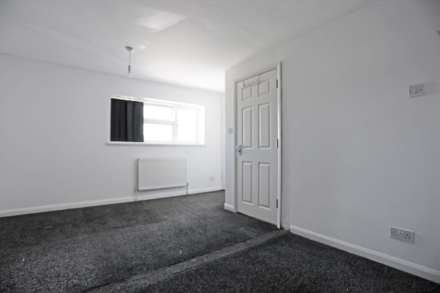 Ainsley Avenue, Romford, RM7, Image 10
