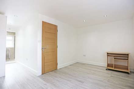 Jutsums Lane, Romford, RM7, Image 5