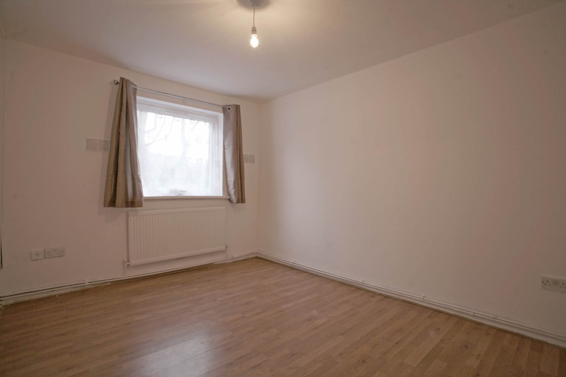 Gurney Close, Barking, IG11, Image 4