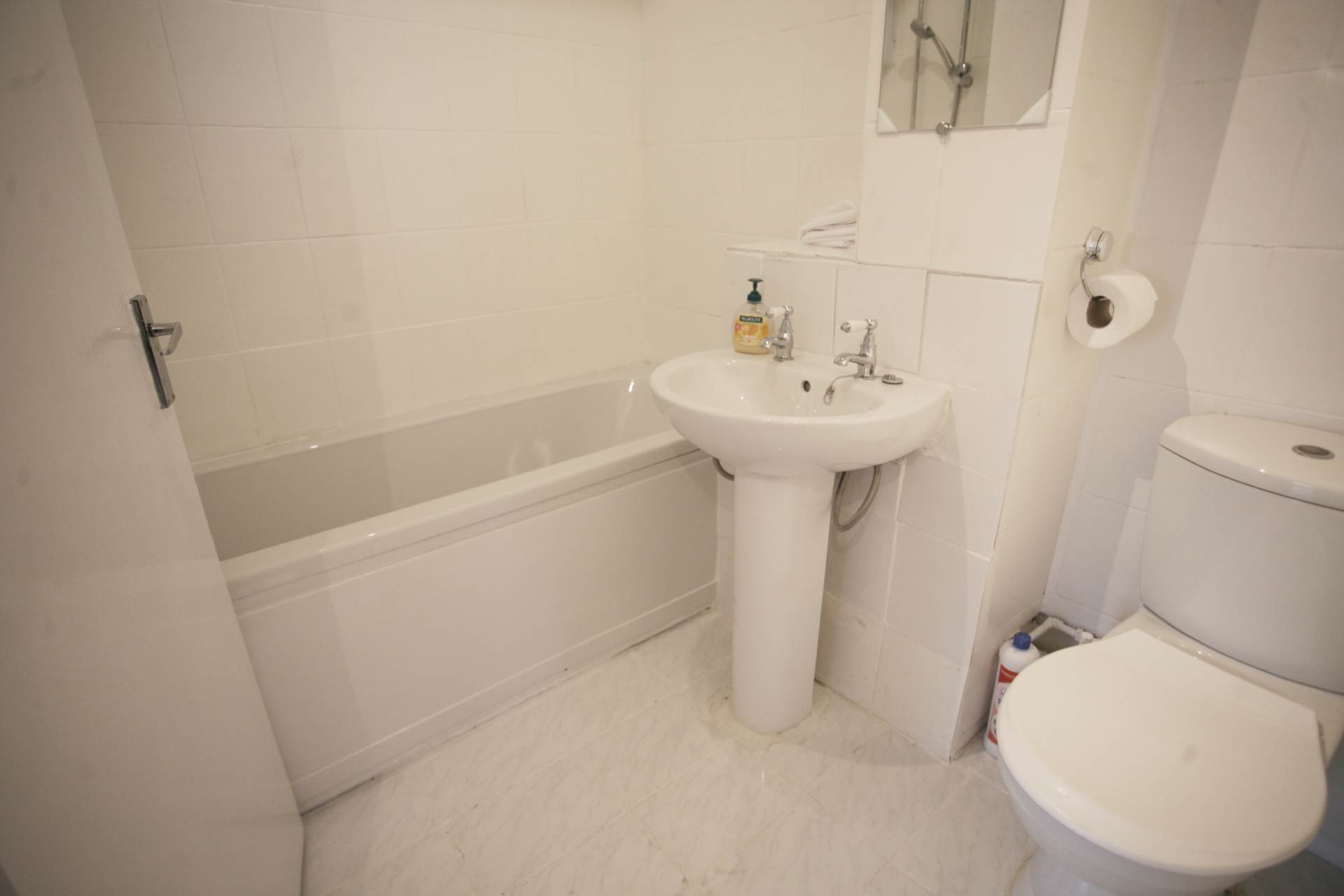 Gurney Close, Barking, IG11, Image 6
