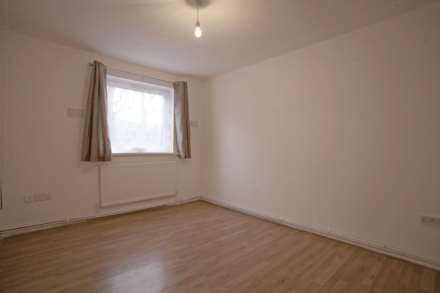 Gurney Close, Barking, IG11, Image 4