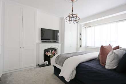 Eastern Avenue East, Romford, RM1, Image 5