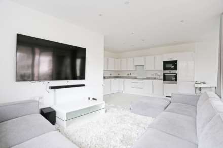 Frogley Park, Barking Riverside, IG11, Image 1