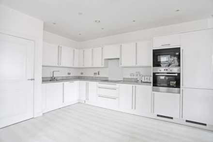 Frogley Park, Barking Riverside, IG11, Image 4