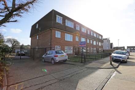 Norton Road, Dagenham, RM10