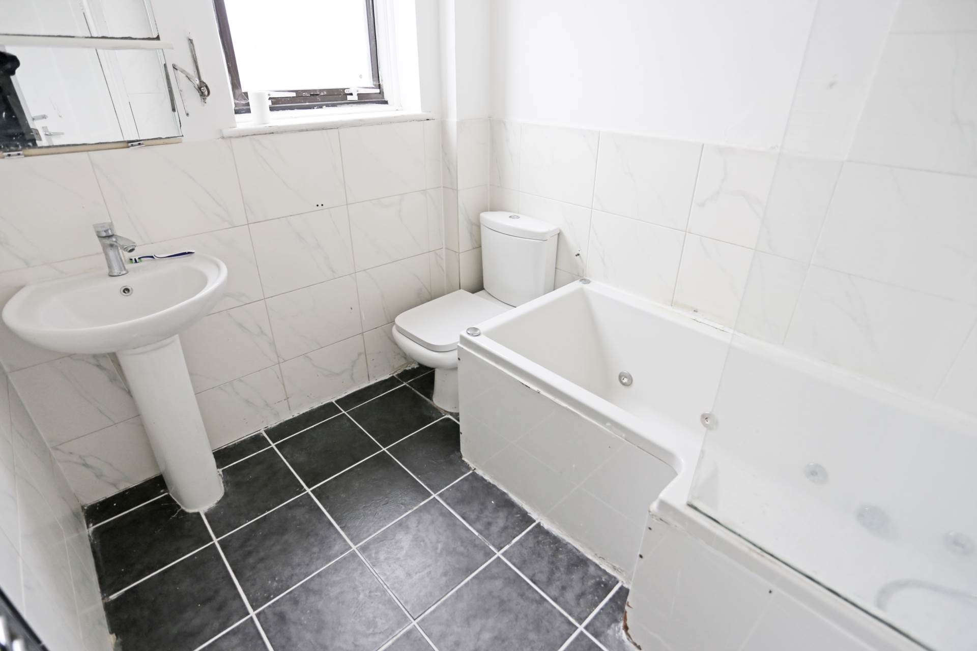 Central Park Road, London, E6, Image 10