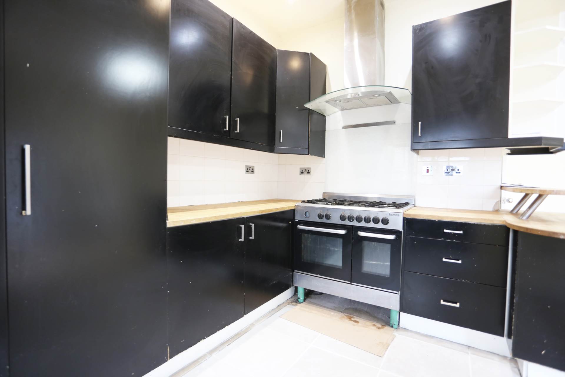 Central Park Road, London, E6, Image 4