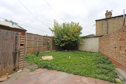Central Park Road, London, E6, Image 11