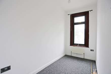Central Park Road, London, E6, Image 9