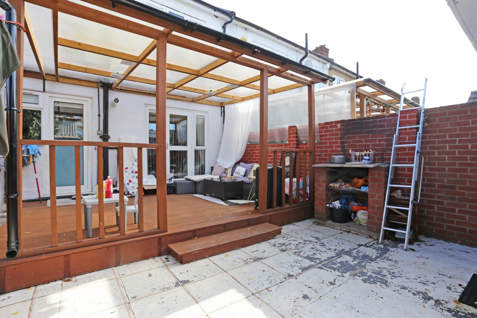 Whalebone Lane South, Dagenham, RM8, Image 12