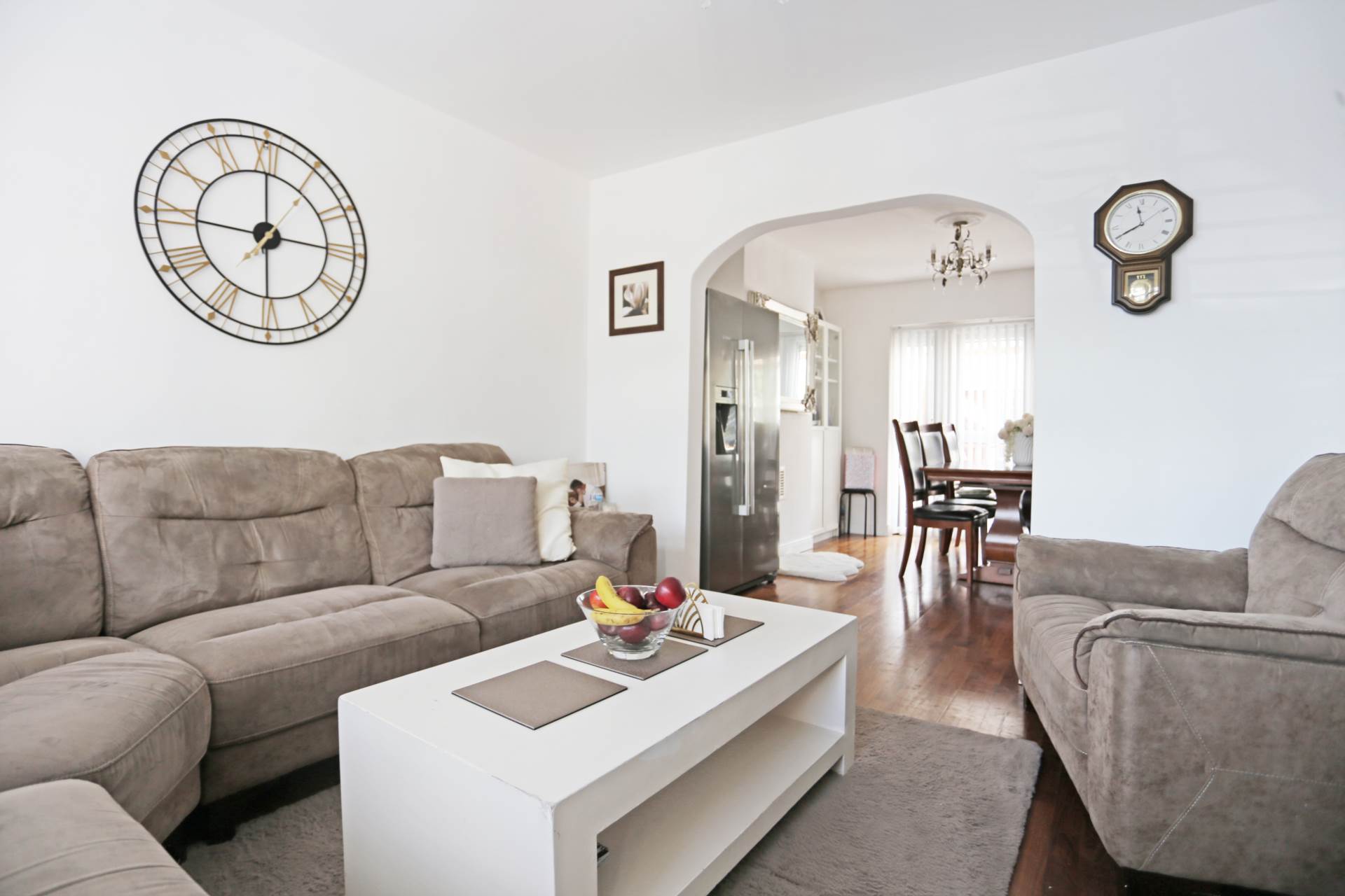 Whalebone Lane South, Dagenham, RM8, Image 2