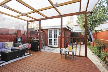 Whalebone Lane South, Dagenham, RM8, Image 10