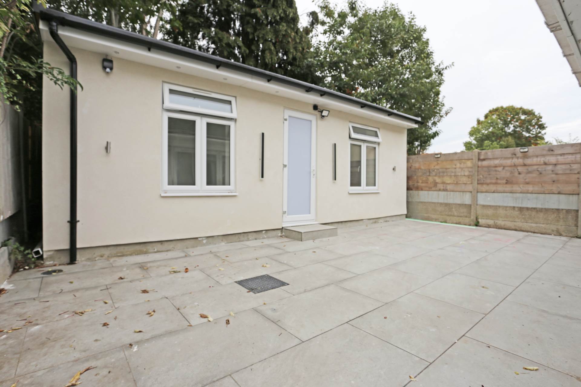 Burnside Road, Dagenham, RM8, Image 1